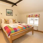 Walkers Boathouse - Luxury Lakeside Retreat Semesterbostad Bowness-on-Windermere