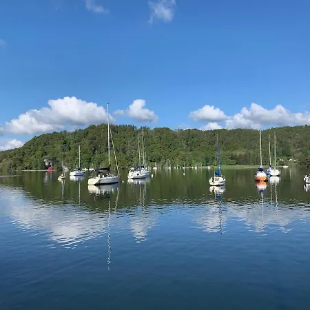 Walkers Boathouse - Luxury Lakeside Retreat 보우네스온윈더미어