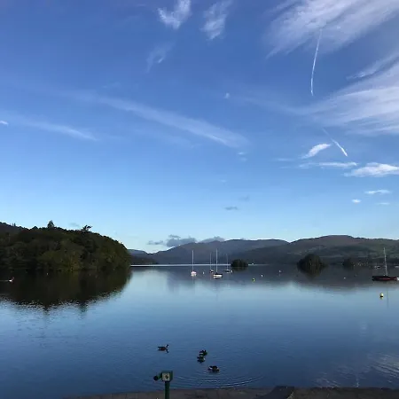 Walkers Boathouse - Luxury Lakeside Retreat Casa de Férias *