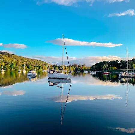 Walkers Boathouse - Luxury Lakeside Retreat 보우네스온윈더미어