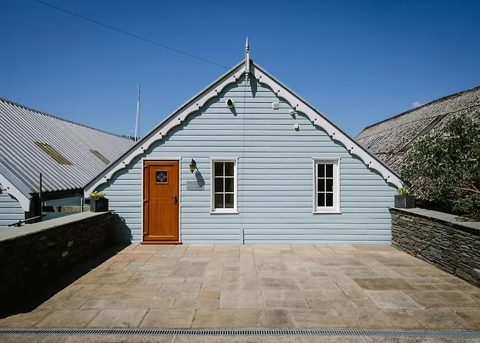 Casa de Férias Walkers Boathouse - Luxury Lakeside Retreat