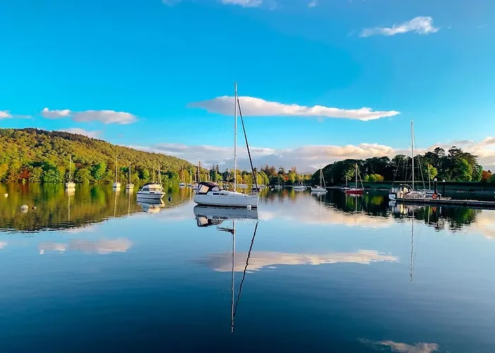 Walkers Boathouse - Luxury Lakeside Retreat Bowness-on-Windermere